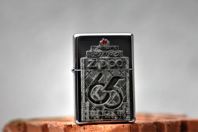 grawernia - zapalniczki zippo 2 - Pawel.jpg